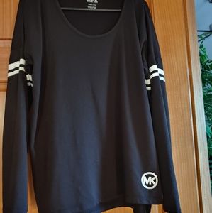 Long sleeve T-shirt